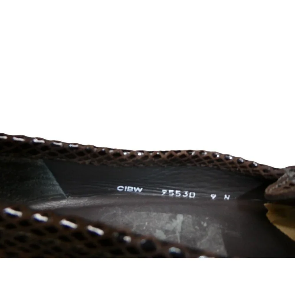 Stuart Weitzman Size 9 N Narrow Brown Serpentine Snake Print Wooden Wedges Chain - Picture 9 of 12